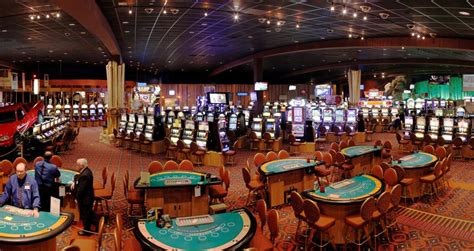 Grand Reef Casino Review .